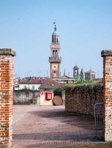 Torre vista dal castello di Casale Monferrato