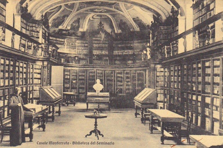 Biblioteca del seminario di casale monferrato. cartolina 1911.