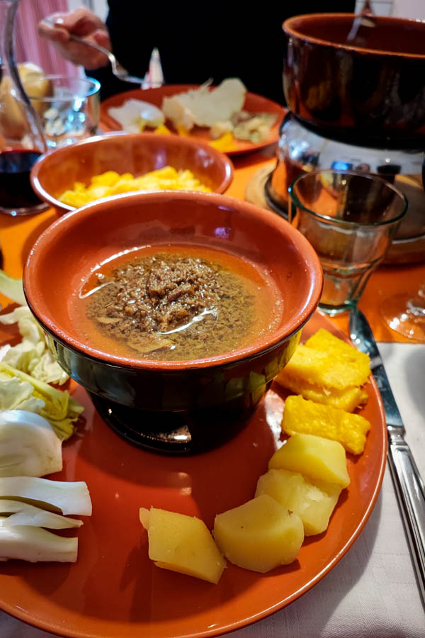 Bagna cauda nel fujot