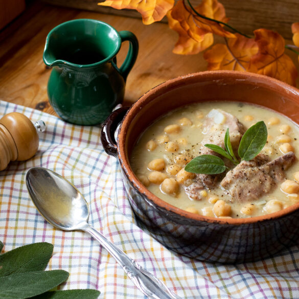 Zuppa di ceci e costine di Francesca Guglielmero